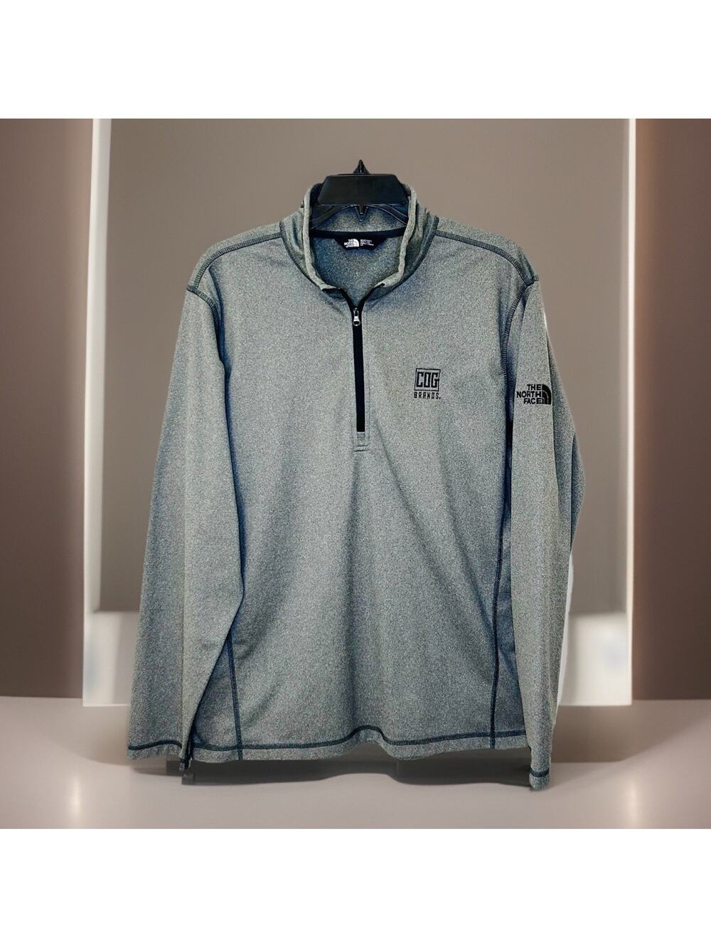 The North Face Mens Tech Essential 1/4 Zip Fleece Pullover Gray Large / COG